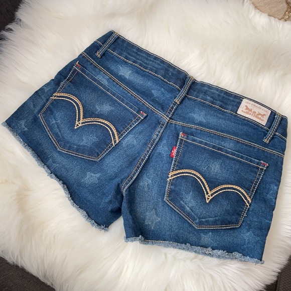 Levis Mini Jean Shorts - Picture 3 of 7